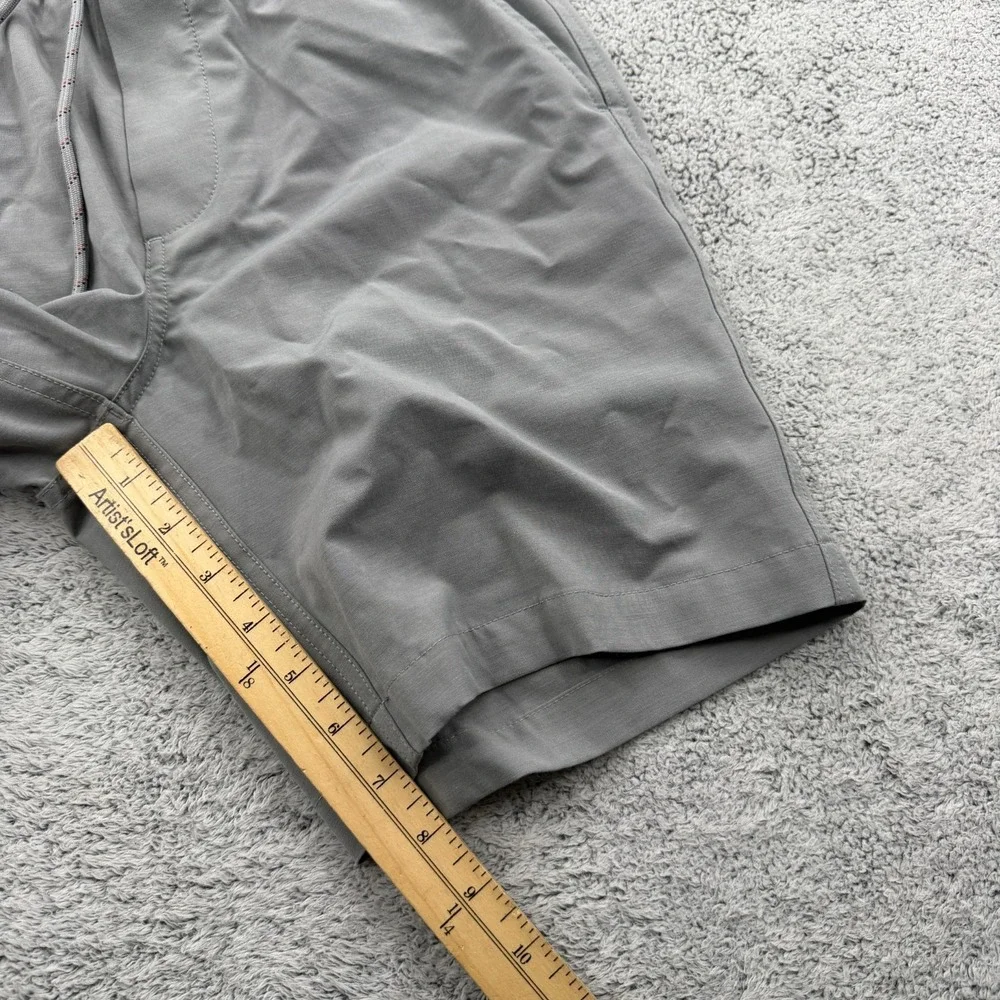 Faherty All Day Shorts Mens XS Light Gray Drawstring Lined Performance Stretch